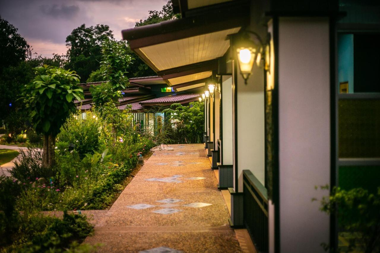 Loft Vintage Chalet Resort Ko Lanta Exterior foto